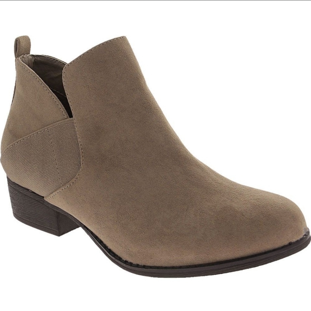 Mia Amore ankle boots